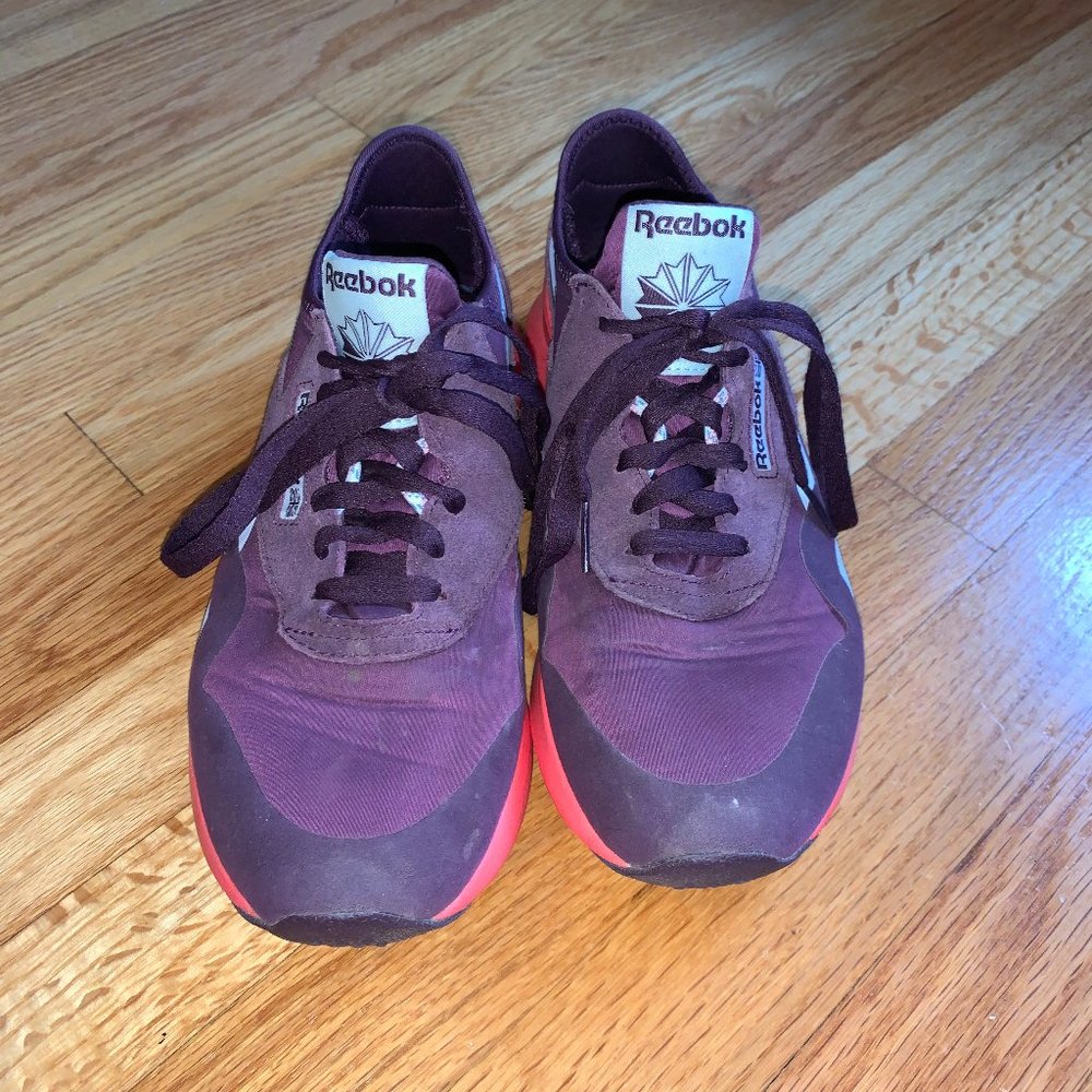 Reebok Sneakers